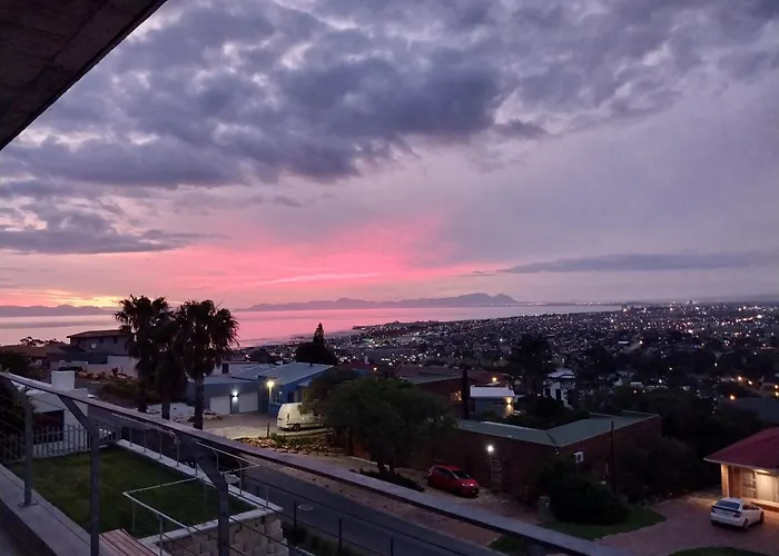 Chapman View Villa