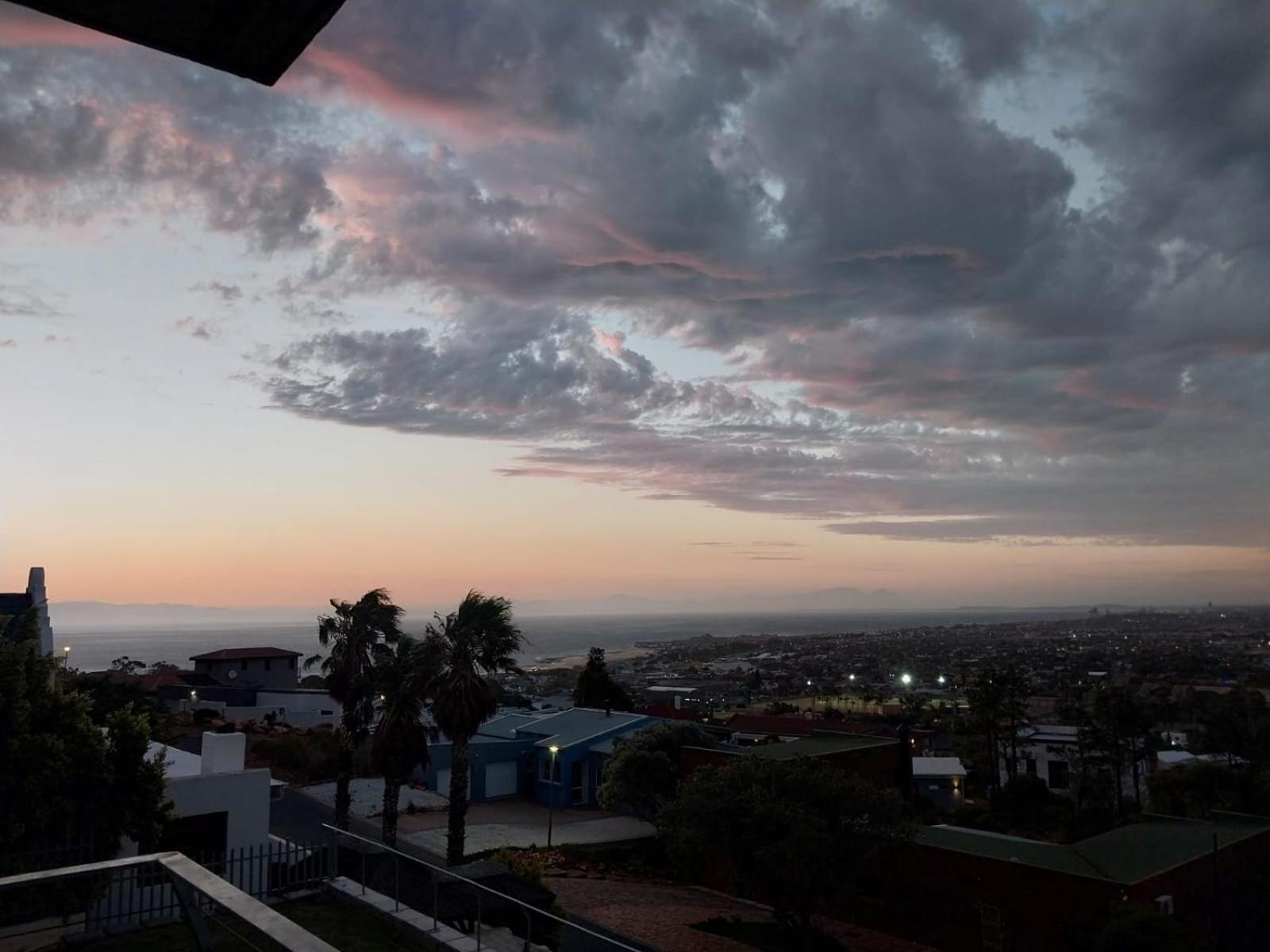 Chapman View Apartment
